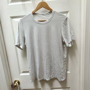 Lululemon Classic White Men's short sleeve T-Shirt top m medium